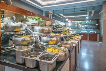 mcg hotels thermal spa convention center