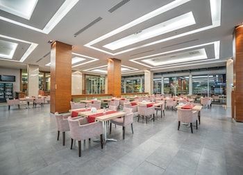 mcg hotels thermal spa convention center