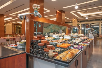 mcg hotels thermal spa convention center