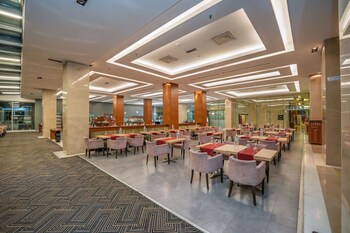 mcg hotels thermal spa convention center
