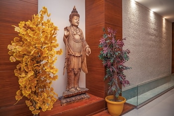 mcg hotels thermal spa convention center