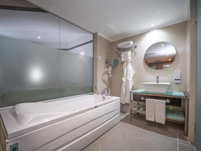 mcg hotels thermal spa convention center