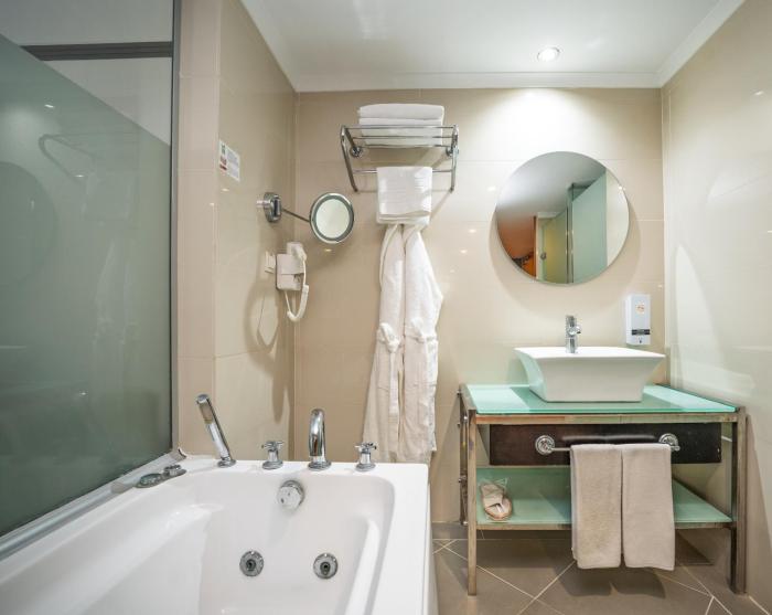 mcg hotels thermal spa convention center