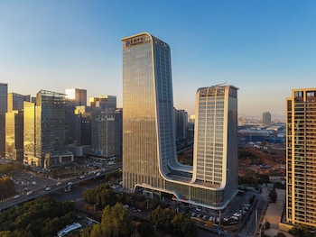 lisi future hotel