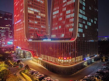 lisi future hotel