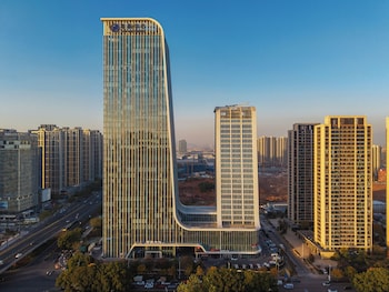 lisi future hotel