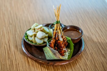 Grand Tjokro Yogyakarta,Magelang>>Depok,4 star