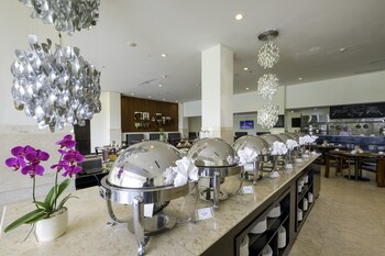 sintesa peninsula hotel palembang