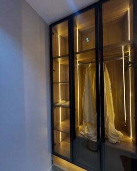may gold hotel and apartment