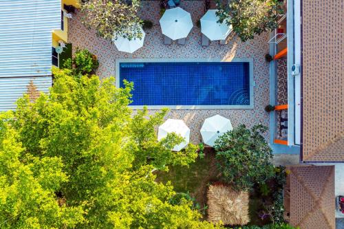 tongtong garden holiday hotel