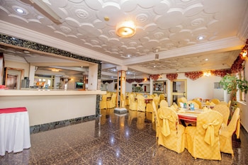 Mac-Dic Royal Plaza Hotel,,3 star