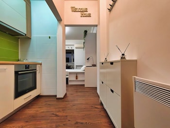 Parliament View Studio - Pumo Properties,,3 star