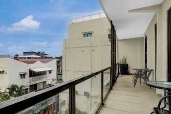 Collection O Yayah Residence,,3 star