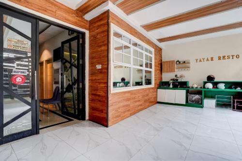 collection o yayah residence