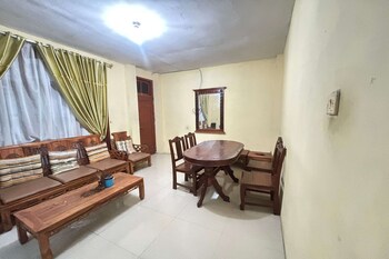 oyo 95097 griya asri guest house