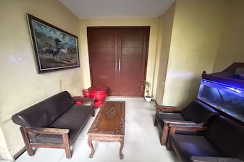 oyo 95097 griya asri guest house
