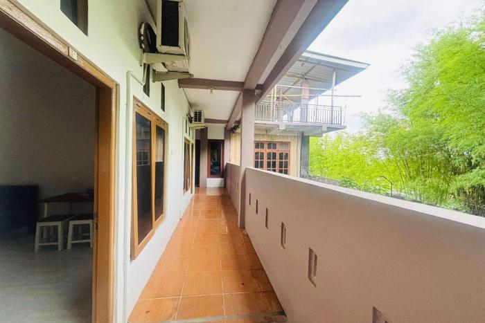 oyo 95097 griya asri guest house