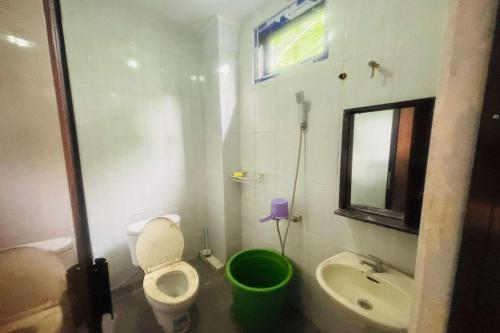oyo 95097 griya asri guest house