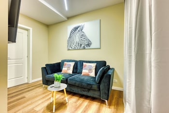piata romana suites pumo properties