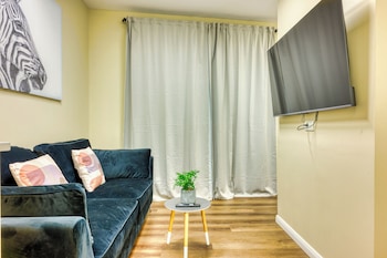 piata romana suites pumo properties