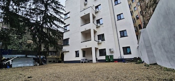 piata romana suites pumo properties