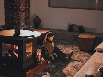 deqin