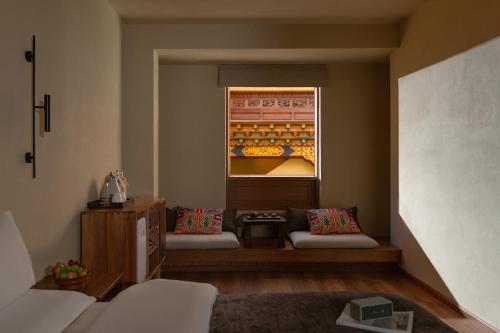 shangri la nazhu tibetan mansion hotel