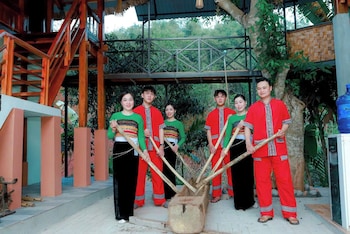 Hoa Muong Pa Homestay,,3 star