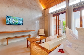 laluxe villa and residence
