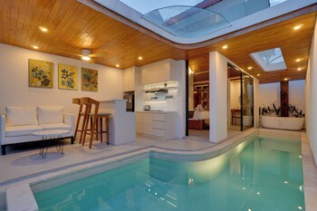laluxe villa and residence