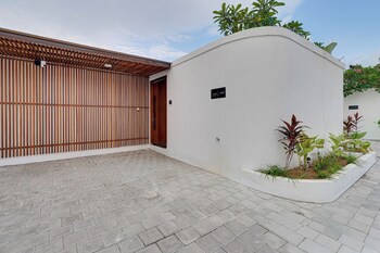 laluxe villa and residence