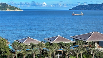 ahn luh dongao island zhuhai