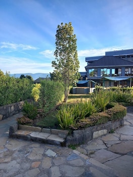 olempiaus gardens hotel