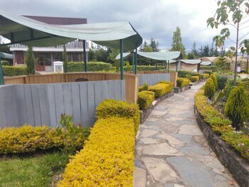 olempiaus gardens hotel