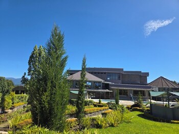 olempiaus gardens hotel