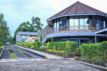 olempiaus gardens hotel