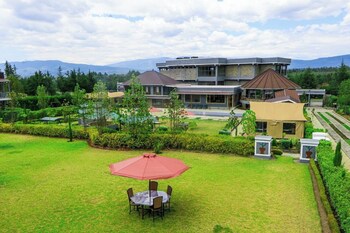 olempiaus gardens hotel
