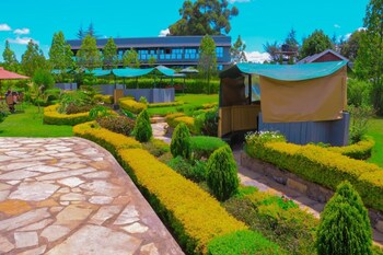 olempiaus gardens hotel