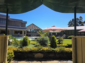 olempiaus gardens hotel