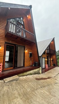 padangsari cabin house