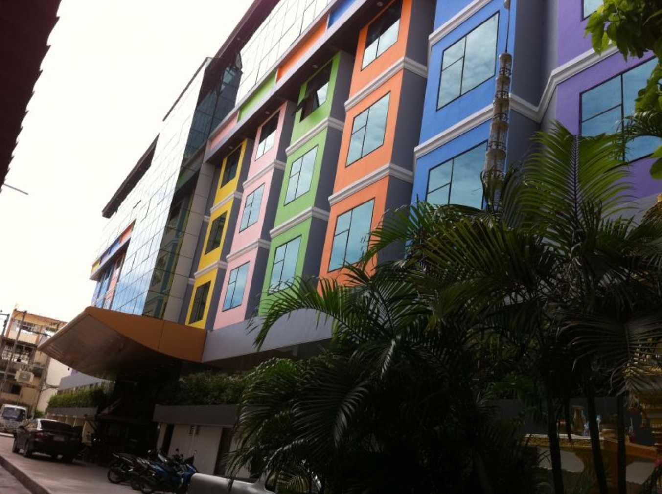 palette walking street pattaya