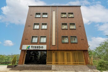treebo sloka residency