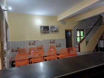 Hotel Ganga Shree,,2 star