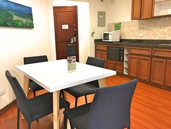 cora 96 street apartments