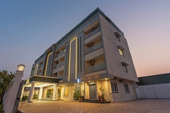 treebo premium pine tree courtyard