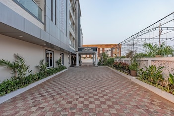 treebo premium pine tree courtyard