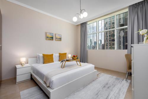 maison privee comfortable downtown apartment w city skyline vws