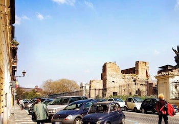 foro romano luxury flat