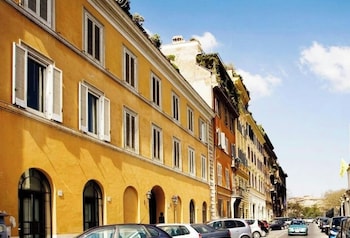 foro romano luxury flat