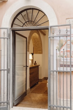 foro romano luxury flat